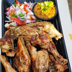 Poulet braisé aux épices locales
